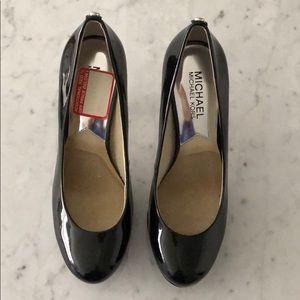 Michael Kors Black Pumps